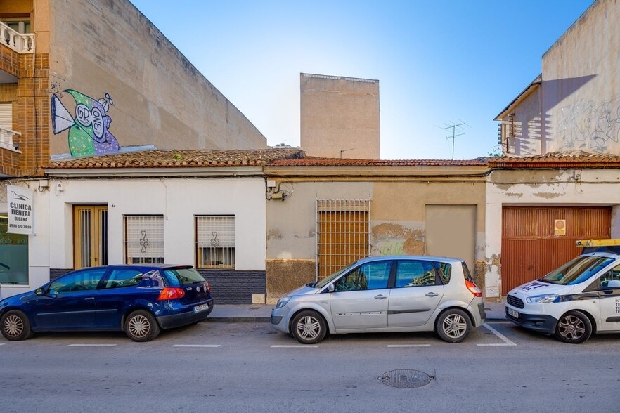 Carrer María Parodi, 35, Torrevieja, Alicante en venta - Foto del edificio - Imagen 2 de 14