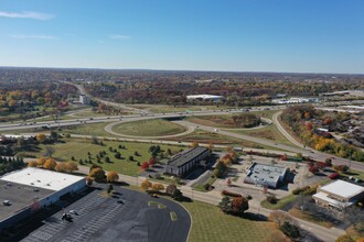 400-440 Airport Rd, Elgin, IL - VISTA AÉREA  vista de mapa - Image1