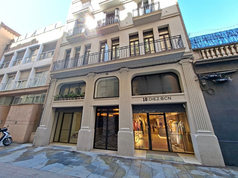 Carrer de Sèneca, 8, Barcelona, Barcelona en alquiler - Foto del edificio - Imagen 3 de 4