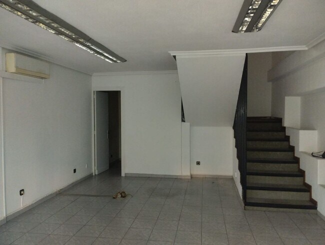 Más detalles de Avenida Ramón y Cajal, 8, Valladolid - Local en alquiler