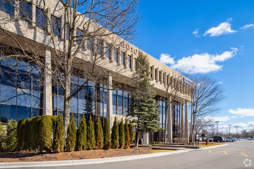 30400 Telegraph Rd, Bingham Farms, MI en alquiler - Foto del edificio - Imagen 3 de 13