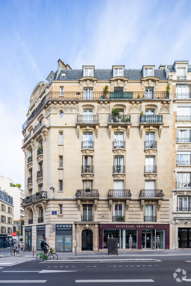 Edificio residencial en Paris en venta - Foto del edificio - Imagen 2 de 2