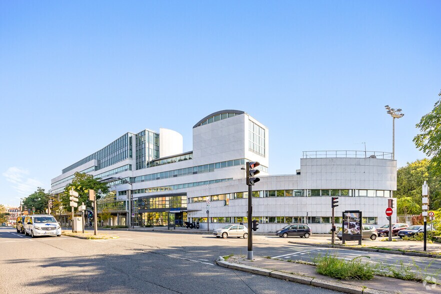9-35 Avenue Pierre De Coubertin, Paris en alquiler - Foto del edificio - Imagen 1 de 10