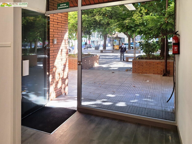 Local en Tàrrega, Lérida en alquiler - Foto del edificio - Imagen 2 de 3