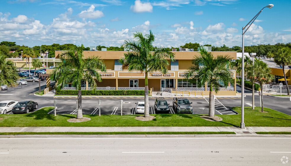 3359-3399 Sheridan St, Hollywood, FL en alquiler - Foto del edificio - Imagen 3 de 6