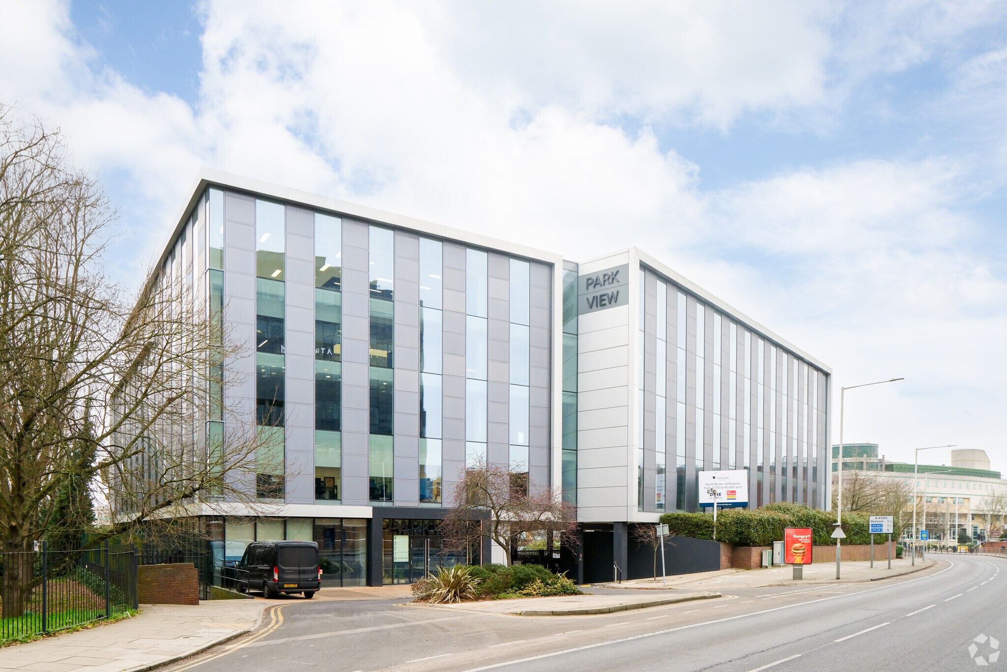 82 Oxford Rd, Uxbridge en alquiler Foto principal- Imagen 1 de 15