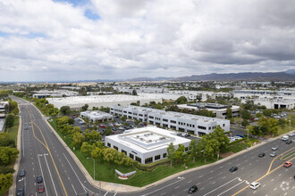 9927-9931 Muirlands Blvd, Irvine, CA - VISTA AÉREA  vista de mapa - Image1