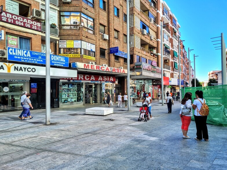 Avenida Constitución, 22, Móstoles, Madrid en alquiler - Foto del edificio - Imagen 2 de 12