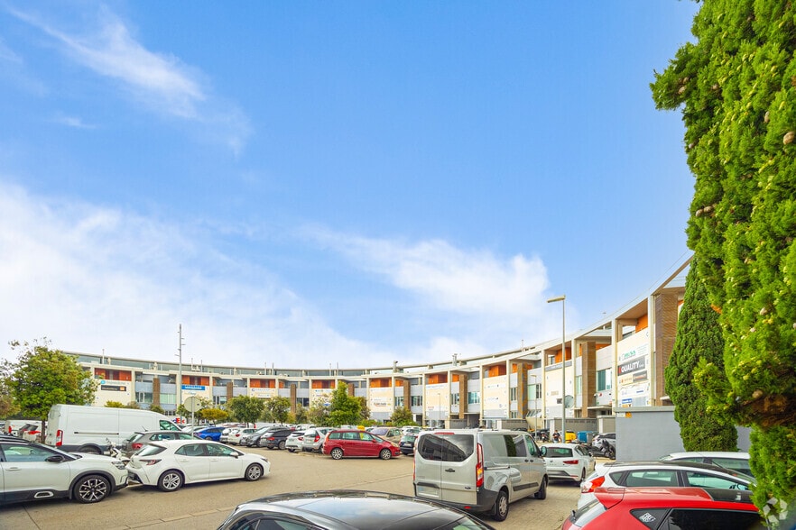 Nave en Badalona, Barcelona en venta - Foto del edificio - Imagen 2 de 3