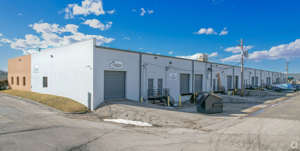 1232-1254 Hanley Industrial Ct, Brentwood, MO en alquiler - Foto del edificio - Imagen 2 de 4