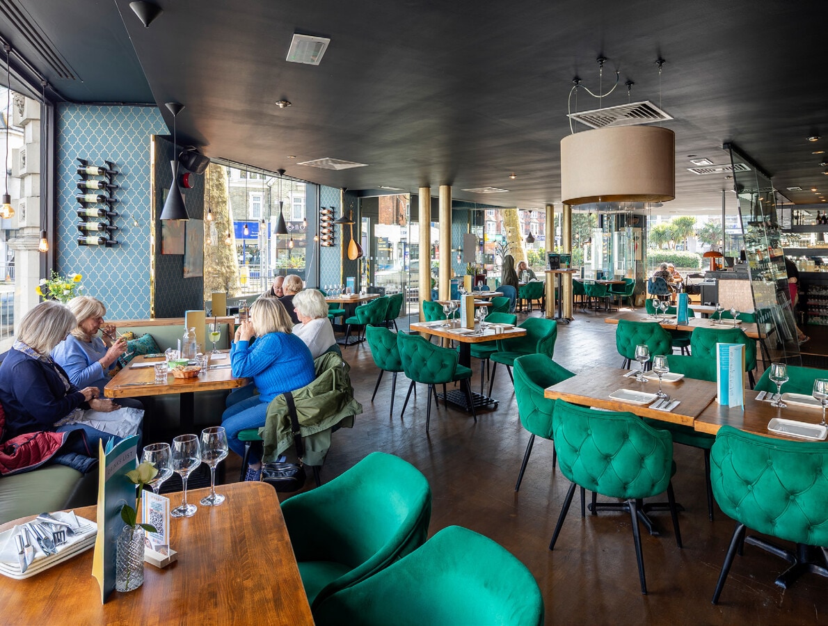 Terminus Rd, Eastbourne, ESX BN21 1BN - Unidad 1 -  - Foto del interior - Image 2 of 2