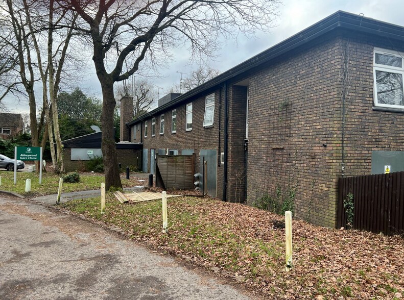 58 Wharf Rd, Aldershot en venta - Foto del edificio - Imagen 3 de 6