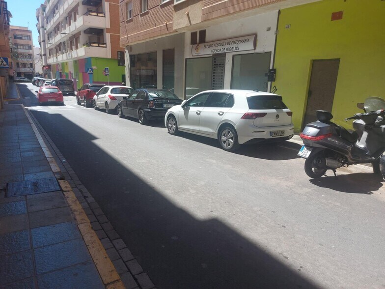 Local en El Ejido, Almería en venta - Foto del edificio - Imagen 2 de 9