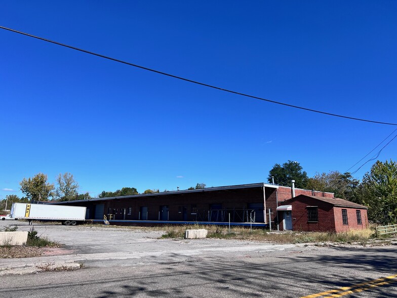 58 Hubbard Rd, Youngstown, OH en alquiler - Foto del edificio - Imagen 3 de 6