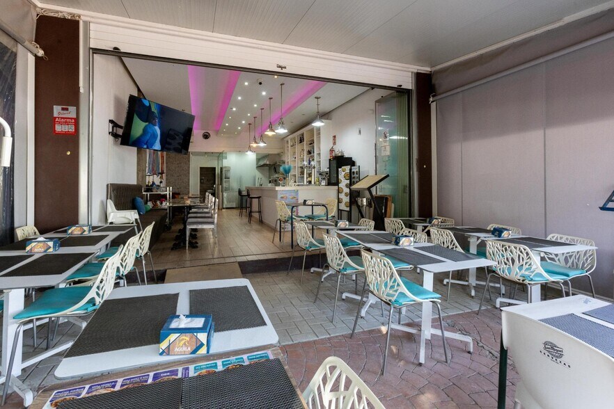 Calle Antonio Navajas Ruiz, 2H, Torremolinos, Málaga en venta - Foto del edificio - Imagen 2 de 25