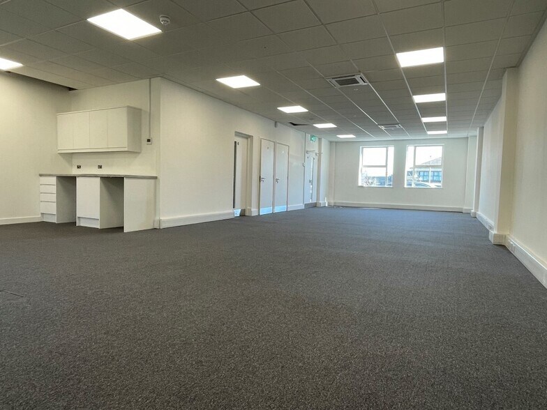 Boundary Way, Hemel Hempstead en alquiler - Foto del edificio - Imagen 3 de 8
