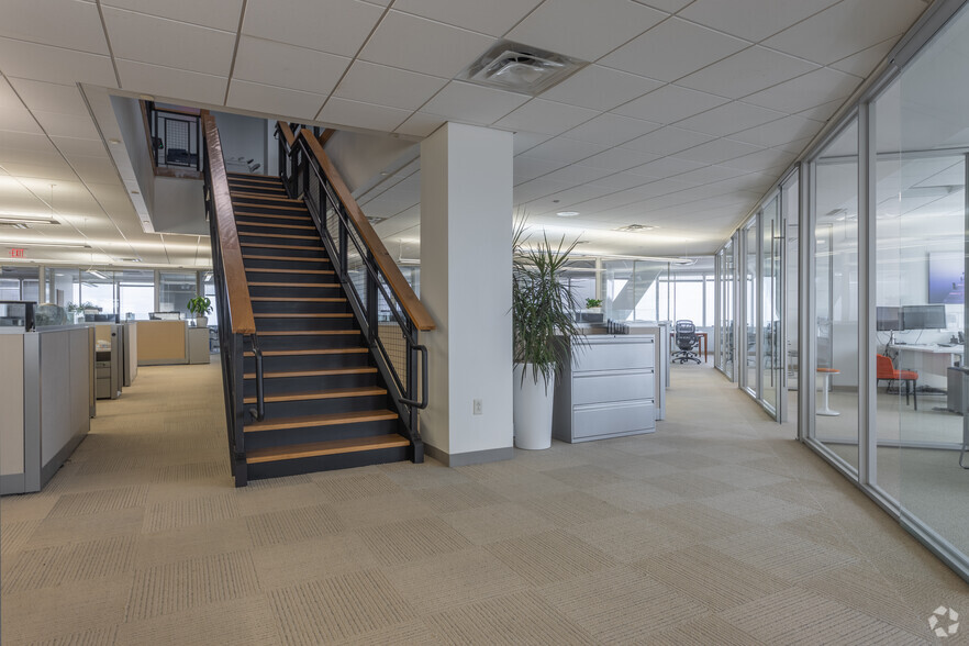 1375 E 9th St, Cleveland, OH en alquiler - Foto del interior - Imagen 2 de 29