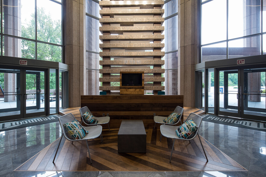 3495 Piedmont Rd NE, Atlanta, GA en alquiler - Lobby - Imagen 3 de 41