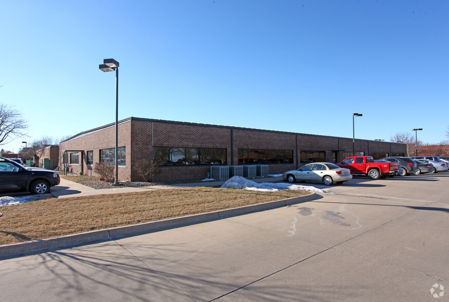 4201 Corporate Dr, West Des Moines, IA en alquiler - Foto del edificio - Imagen 2 de 13