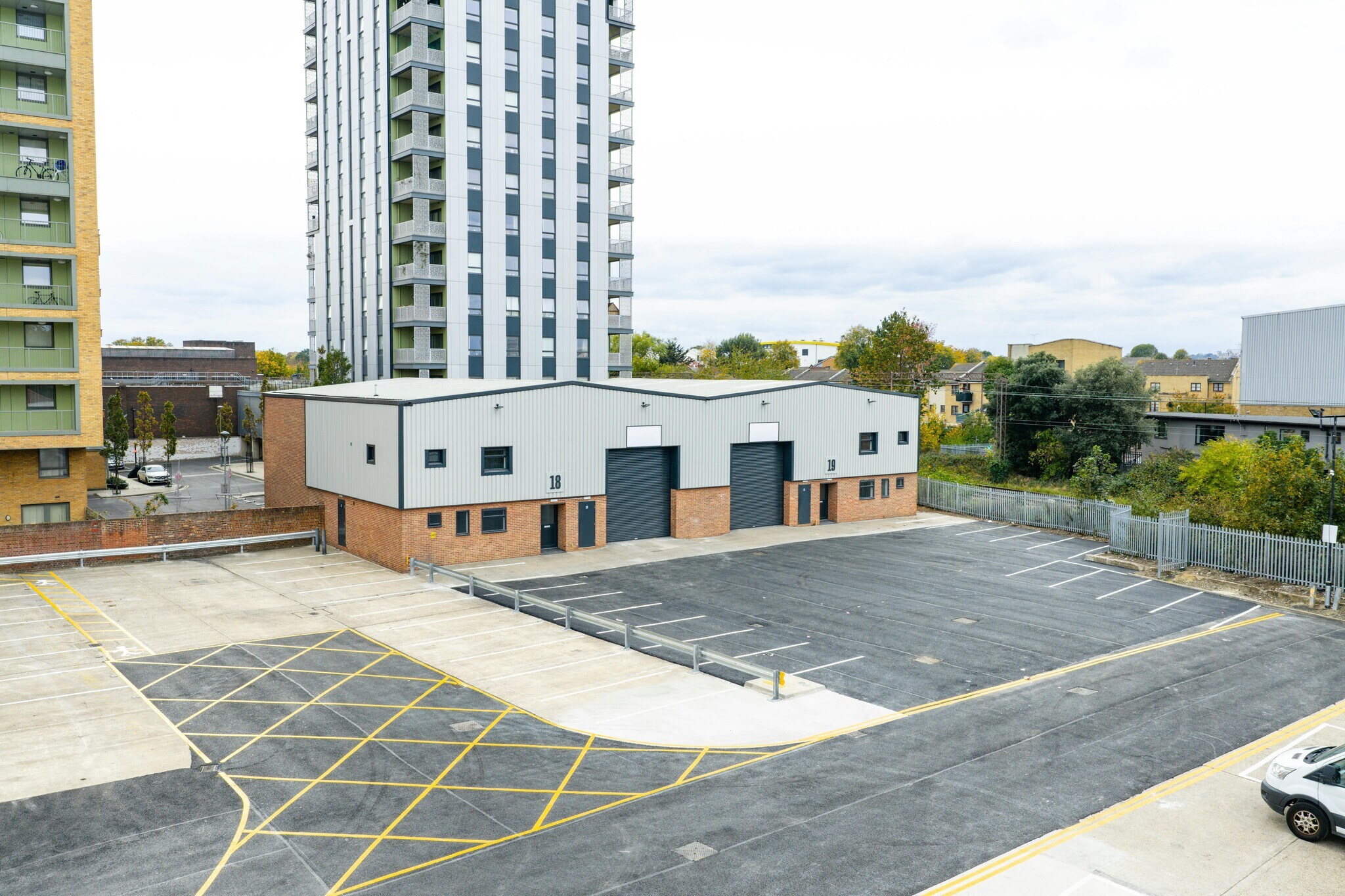 Langhedge Ln, London en alquiler Foto del edificio- Imagen 1 de 125