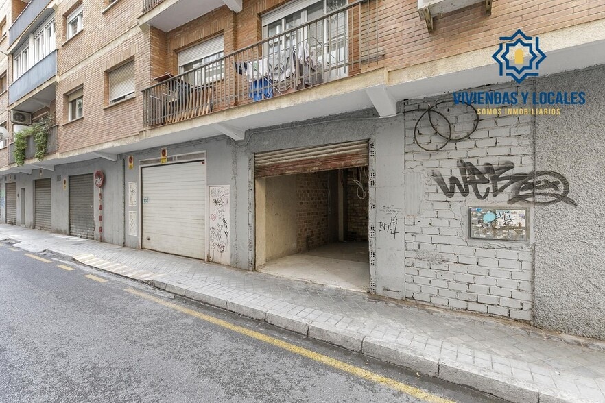 Calle Tierra del Fuego, 1-1, Granada, Granada en venta - Foto del edificio - Imagen 2 de 7