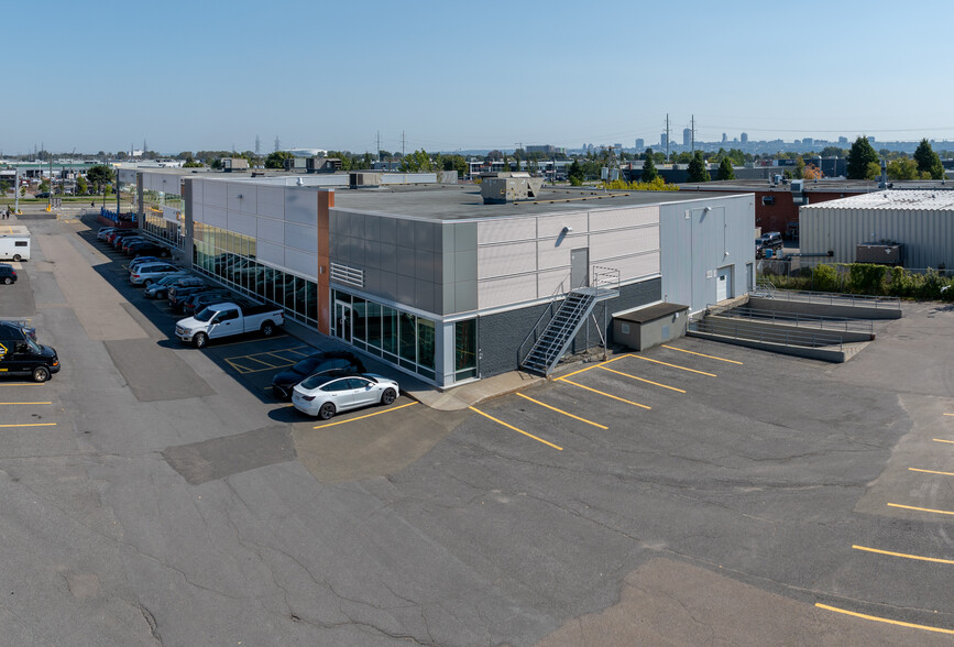 955 Boul Pierre-Bertrand, Québec, QC en alquiler - Foto del edificio - Imagen 2 de 4