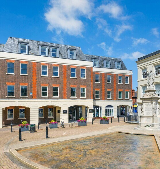 Market Sq, Staines en alquiler - Foto del edificio - Imagen 1 de 11