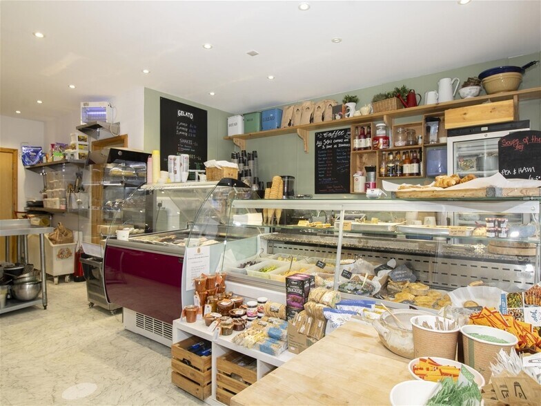 Jojo Deli, Ullapool en venta - Foto del edificio - Imagen 2 de 11