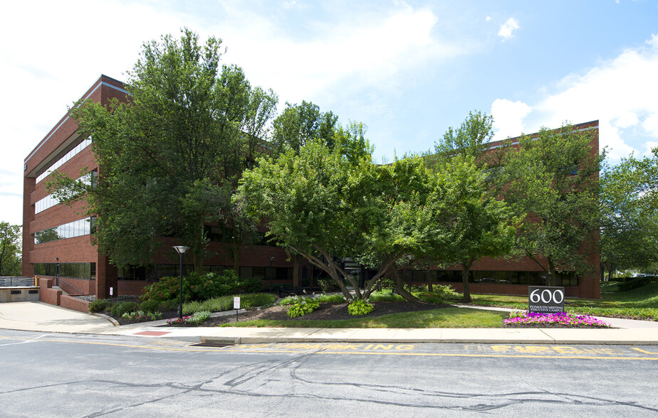 600 W Germantown Pike, Plymouth Meeting, PA en alquiler - Foto del edificio - Imagen 3 de 7