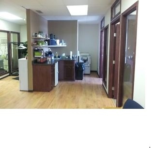 10211 100th Ave, Fort Saskatchewan, AB en alquiler - Foto del interior - Imagen 3 de 10