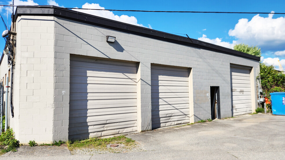 20130 Industrial Ave, Langley, BC en venta - Foto del edificio - Imagen 3 de 15