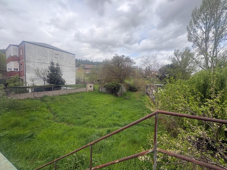 Terreno en Ponferrada, León en venta - Foto del edificio - Imagen 2 de 6