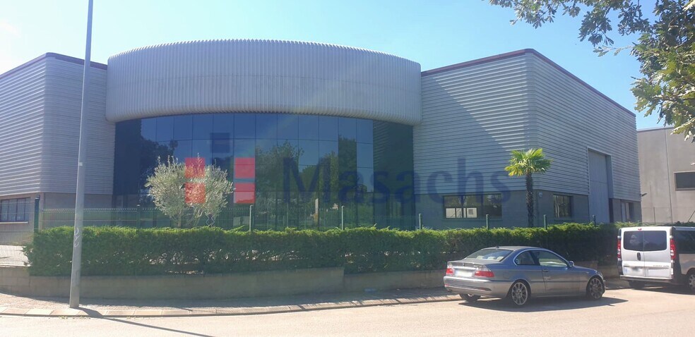 Nave en Llagostera, Gerona en venta - Foto principal - Imagen 1 de 23