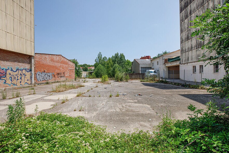 Terreno en Olot, Gerona en venta - Foto del edificio - Imagen 2 de 7