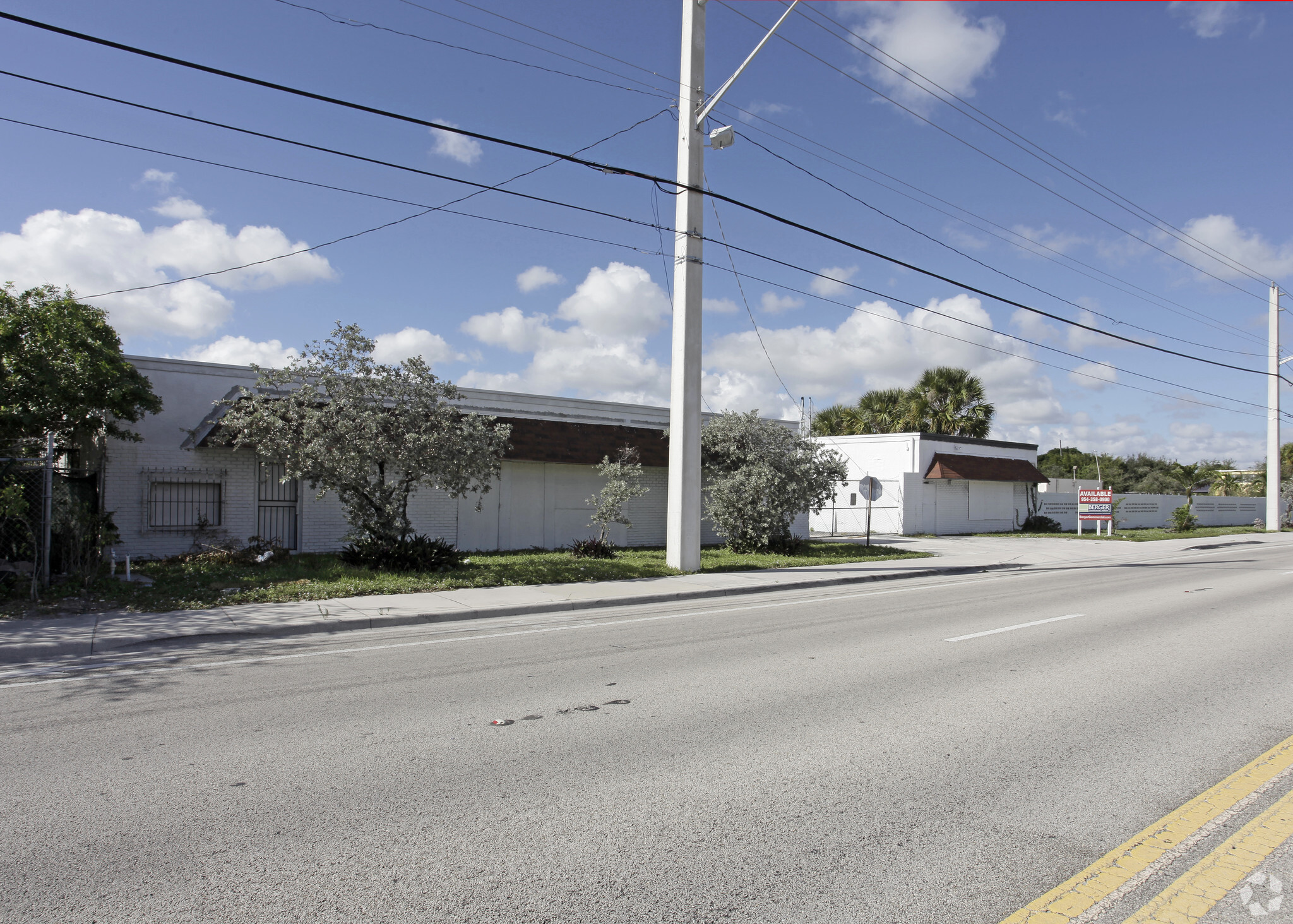 1661 N Dixie Hwy, Pompano Beach, FL en alquiler Foto del edificio- Imagen 1 de 4