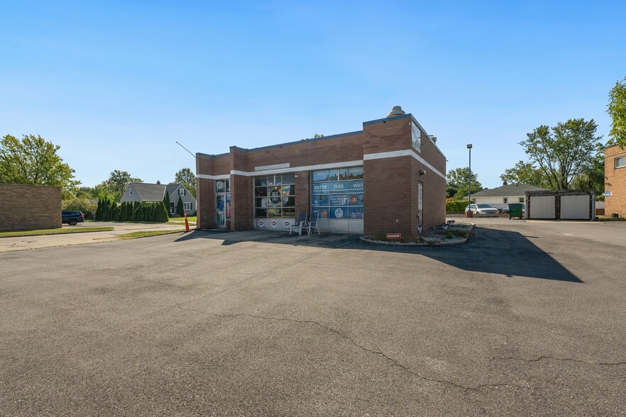 6505 Pearl Rd, Parma Heights, OH en venta - Foto del edificio - Imagen 3 de 54