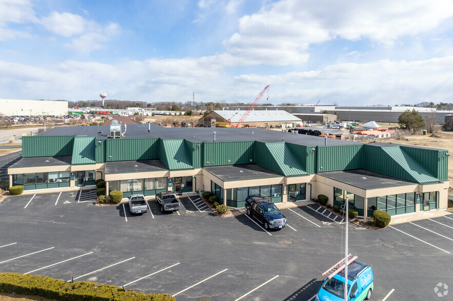 315 Commerce Park Rd, North Kingstown, RI en alquiler - Foto del edificio - Imagen 1 de 14