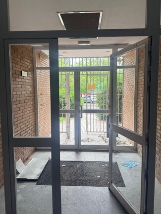 Más detalles de Calle Cabo de San Vicente, 18, Alcorcón - Local en alquiler