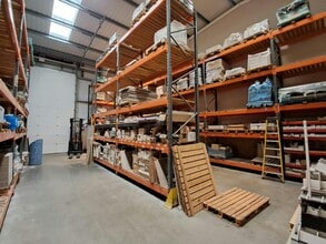 Deacon Way, Reading en alquiler Foto del edificio- Imagen 2 de 5