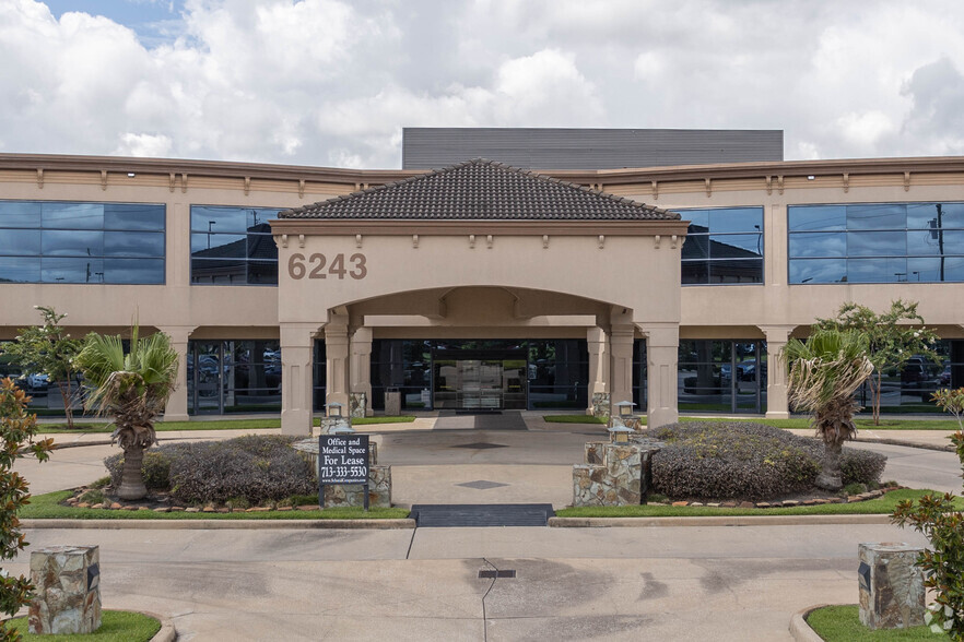 6243 Fairmont Pky, Pasadena, TX en alquiler - Foto del edificio - Imagen 1 de 8