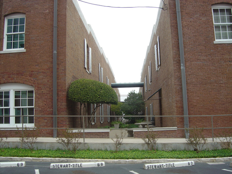 604 E 4th St, Fort Worth, TX en alquiler - Foto del edificio - Imagen 2 de 10