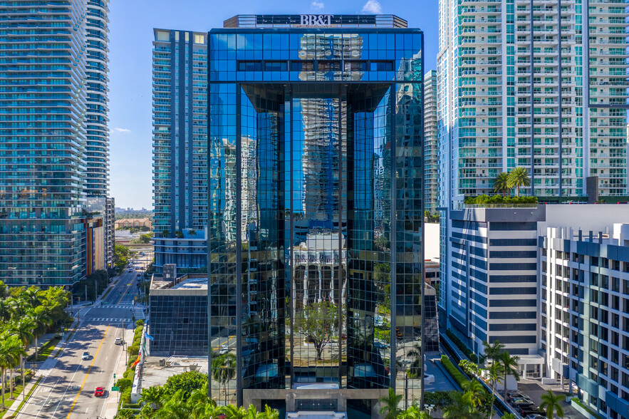 1200 Brickell Ave, Miami, FL en alquiler - Foto del edificio - Imagen 1 de 13