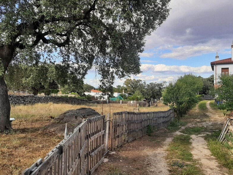Terreno en Casar de Cáceres en venta - Foto del edificio - Imagen 3 de 6