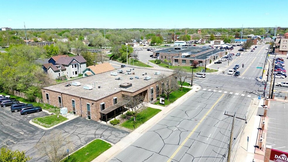 1011 2nd St N, Saint Cloud, MN en venta - Foto del edificio - Imagen 2 de 25