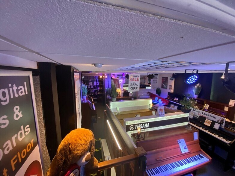 95 High St, Chelmsford en venta - Foto del interior - Imagen 3 de 9