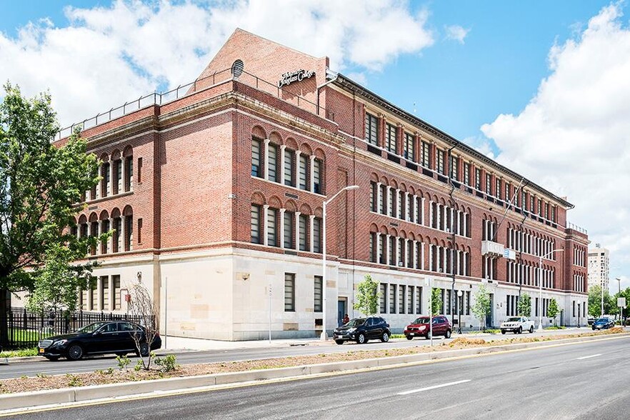 Sojourner Douglass College, Baltimore, MD en venta - Foto del edificio - Imagen 3 de 40