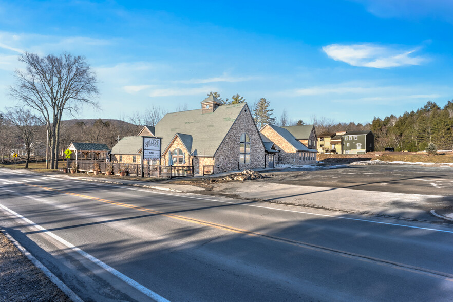 6254 Main St, Tannersville, NY en venta - Foto del edificio - Imagen 2 de 41