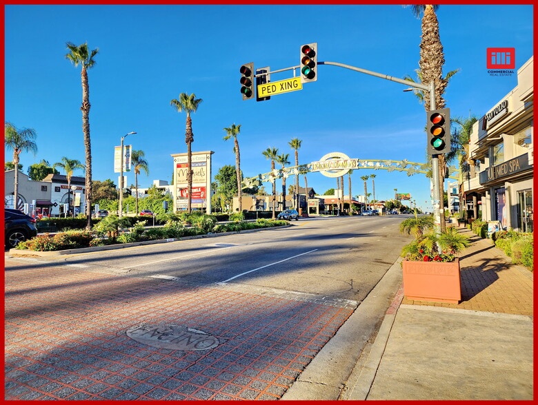 17157-17253 Ventura Blvd, Encino, CA en alquiler - Foto del edificio - Imagen 3 de 12