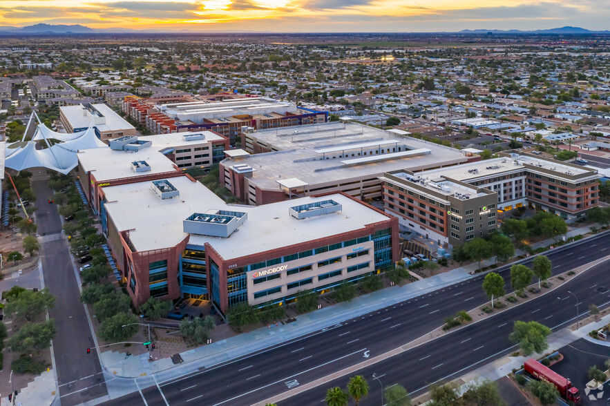 1465 N Scottsdale Rd, Scottsdale, AZ en alquiler - Foto del edificio - Imagen 3 de 9