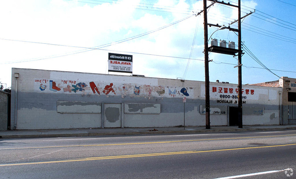 1426 W Slauson Ave, Los Angeles, CA en alquiler - Foto del edificio - Imagen 3 de 4